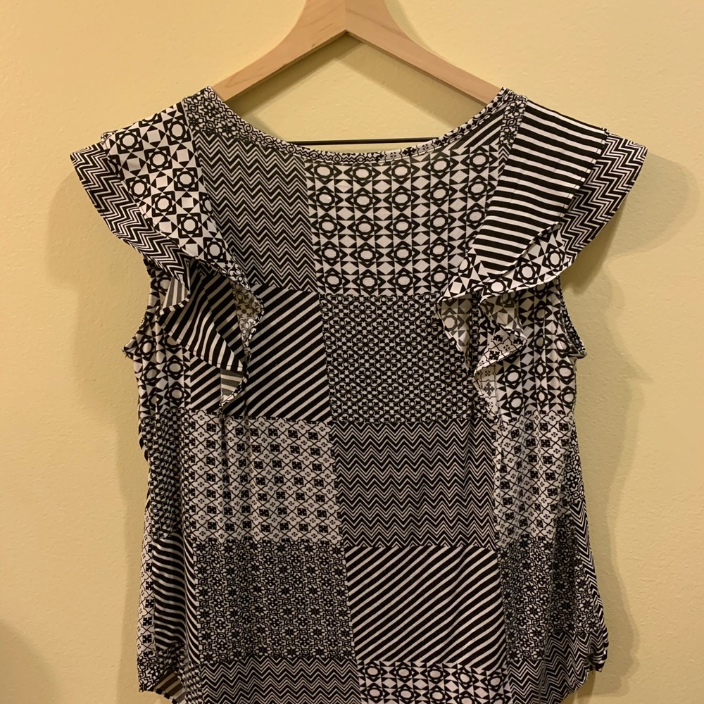 Ruff Hewn Printed Ruffle Top - Picture 2 of 3